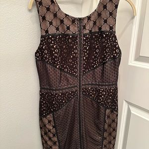 Heartloom v-neck sheath dress